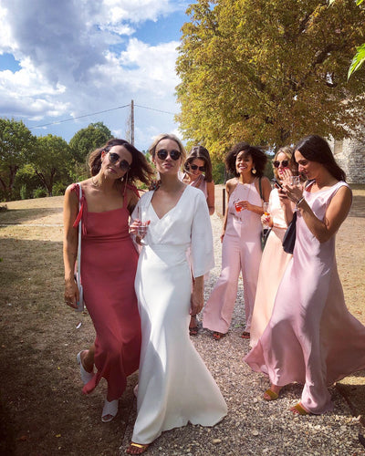 The 4 Coolest Ways to do Bridesmaids Dressing in 2020