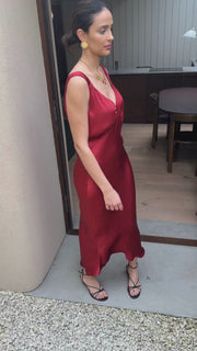 Midi red party dress in satin